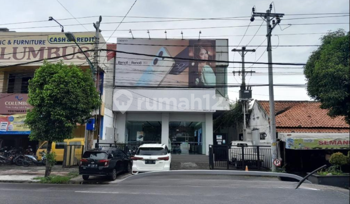 Warehouse on Jl. MT. Haryono - Mantrijeron, Yogyakarta Warehouse on Jl. MT. Haryono - Mantrijeron, Yogyakarta