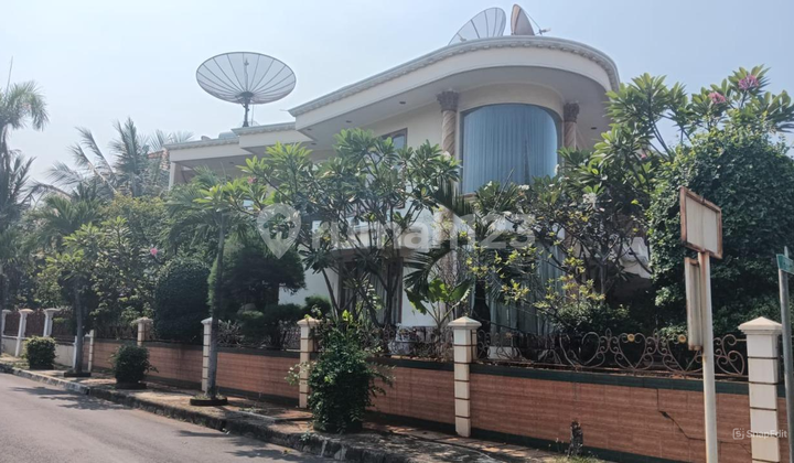 Rumah Mewah di Jalan Paradise, Tanjung Priok - Jakarta Utara Rumah Mewah di Jalan Paradise, Tanjung Priok - Jakarta Utara