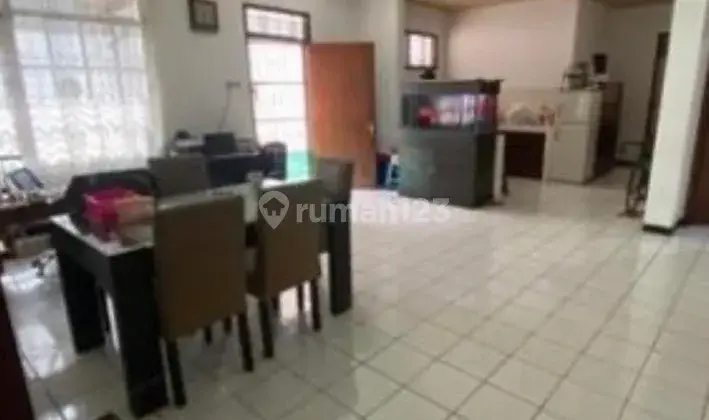 Rumah besar sayap lengkong kecil 2