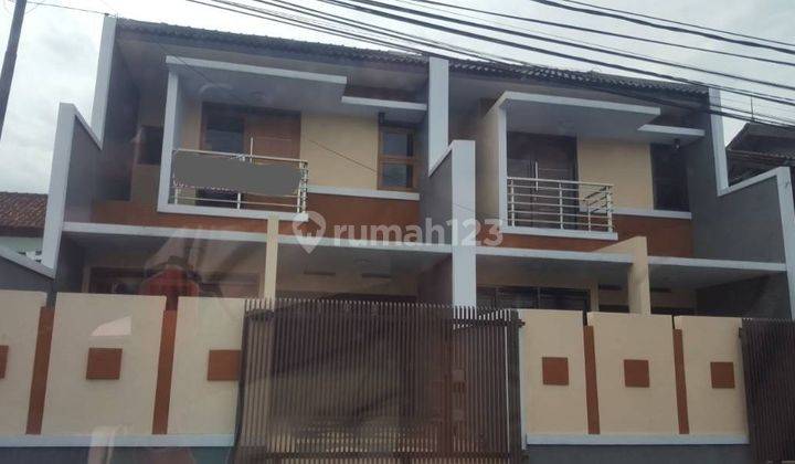 Rumah bagus 2 lantai saturnus 1