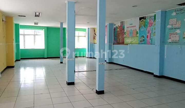 Astanaanyar Bandung Ruko Bagus 3,5 Lantai Lokasi Strategis Siap Pakai Pusat Kota