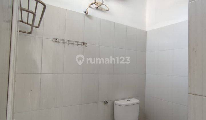 Disewakan Rumah Di Istana Regency Sudirman (Irsud) 2 Lantai, Siap Huni 7