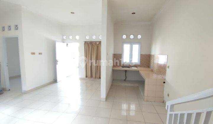 Disewakan Rumah Di Istana Regency Sudirman (Irsud) 2 Lantai, Siap Huni 13