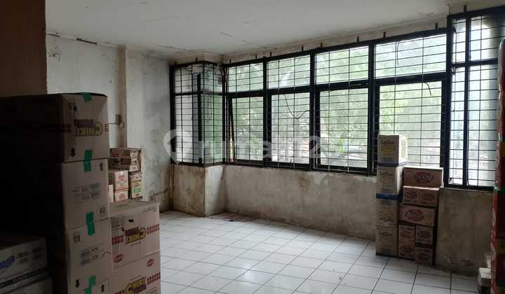 Astanaanyar Bandung Ruko 3,5 Lantai Lokasi Strategis depan jalan ramai