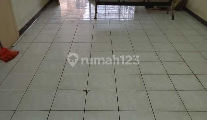 Ready-to-Occupy House in Astanaanyar, Bandung 2