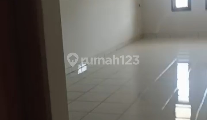 Kopo Indah Park Bandung House Suitable for business strategic location 2