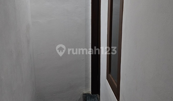 Gegerkalong, Bandung 350 m2 Boarding House Near campus, shopping centers, and Pasteur toll road. 2