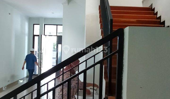 Rumah 2 Lantai Benhil Dibawah Harga Pasaran 2