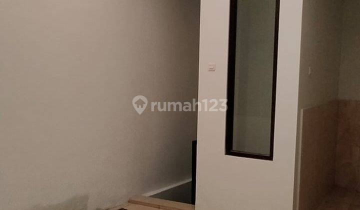 Rumah 2 Lantai Benhil Dibawah Harga Pasaran 15