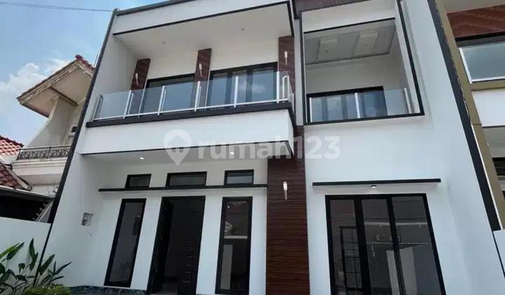 HOUSE FOR SALE IN NUSA LOKA BSD