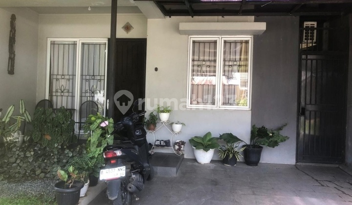 Ready-to-Occupy House in the Favorite Sevilla Cluster B S D