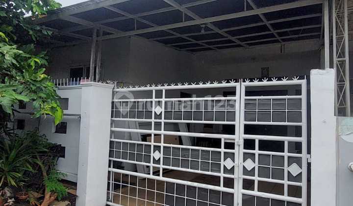 Affordable Sale, House in Gading Serpong, Neat and Ready to Occupy