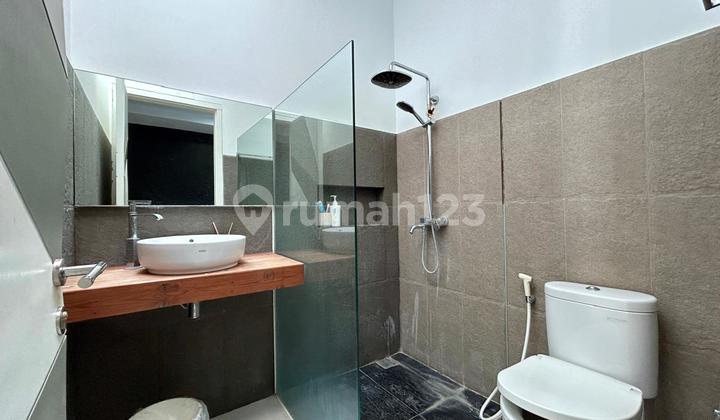 Dijual Rumah Modern Minimalis dengan Pemandangan Gunung Fully Furnished  2