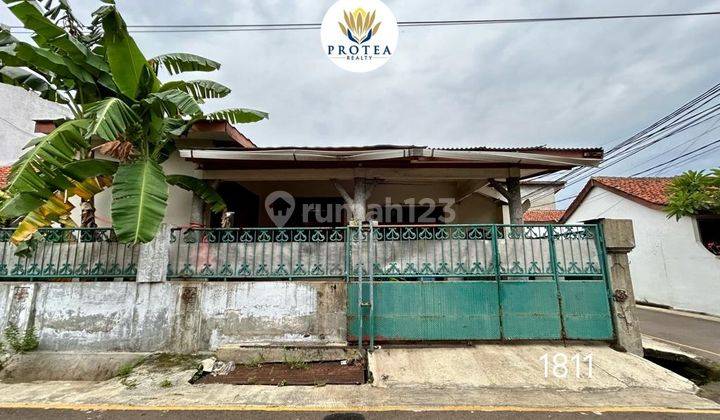 Turun Harga Rumah Hook Perlu Renovasi di Baran Indah Serpong  1