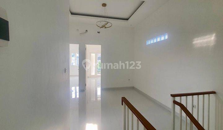 Dipasarkan Rumah 2 Lantai SHM Siap Huni di Bsd 2