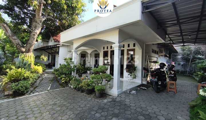 Jual  Rumah Nyaman Siap Huni dengan Tanah Luas 351m2 di Jl. Cipto, Kota Cirebon