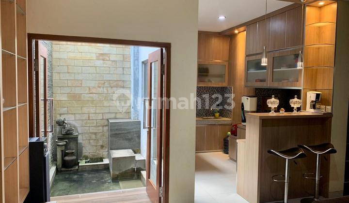 Rumah 3 Lantai Fully Furnished Dalam Cluster dengan Akses Stasiun Cisauk 2