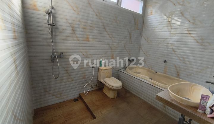 SELL FULLY FURNISHED LUXURY HOUSE IN THE CENTER OF CIREBON CITY