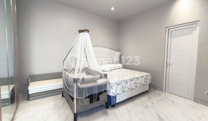 Dijual Rumah Mewah 3 Lantai Fully Furnished di Cluster Sutomo, Pusat Kota Cirebon 2