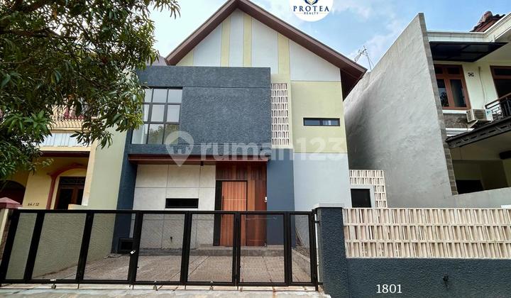 RUMAH MODEL KONTEMPORER DEKAT STASIUN RAWA BUNTU, BSD SERPONG