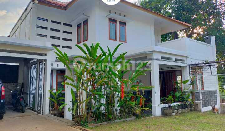 For Sale Well-Maintained Large House – 515m² Land in Ciwaruga, Bandung