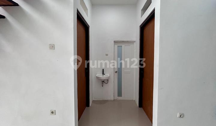 Modern House with a Beautiful Mezzanine Priced Below 500 Million 2