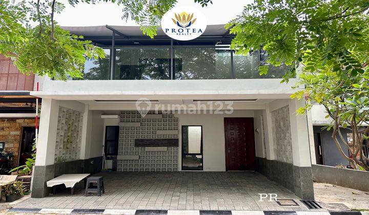 Rumah Dekat Kawasan Emerald Bintaro, Lokasi Depan Taman 1