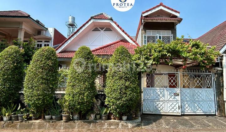 Rumah Modern Classic LT 360 dengan Taman Depan & Belakang Rumah Modern Classic LT 360 dengan Taman Depan & Belakang