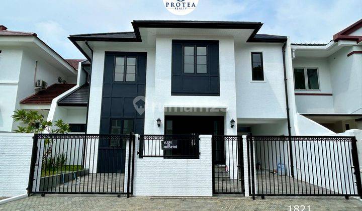 Rumah Warna Hitam Putih Elegance Dekat Sekolah Al Azhar Bsd 1