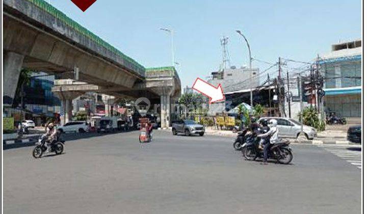 Rumah Jalan Wolter Mongonsidin, Kebayoran Baru, Jakarta Selatan 2