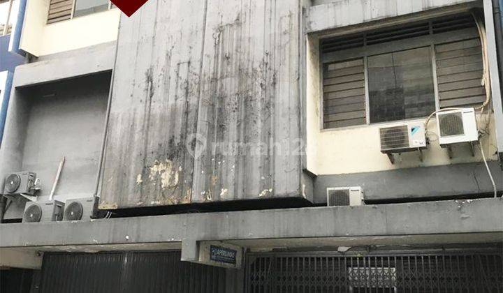 2 Ruko Gandeng, Komplek Ruko 141, Jl Pangeran Jayakarta, Jakarta Pusat 1