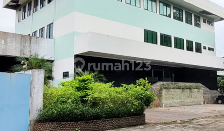 Gedung Jl. Raya Poncol, Ciracas, Jakarta Timur Gedung Jl. Raya Poncol, Ciracas, Jakarta Timur