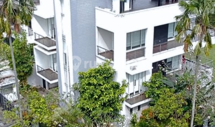 Rumah Cantik Minimalis 3 Lantai Sentul City Turun Harga Rumah Cantik Minimalis 3 Lantai Sentul City Turun Harga