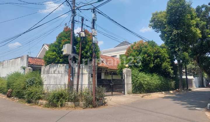 Rumah Tua Hoek Cilandak Hitung Tanah Harga Turun