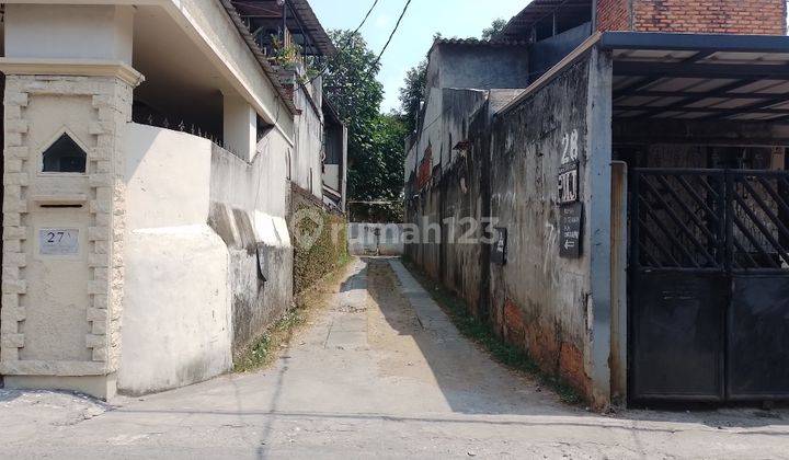 Rumah kontrakan halaman luas hitung tanah harga super murah  2