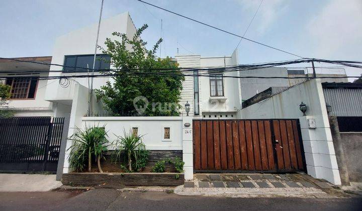 Rumah 2lantai  cantik minimalis mampang lokasi strategis  1