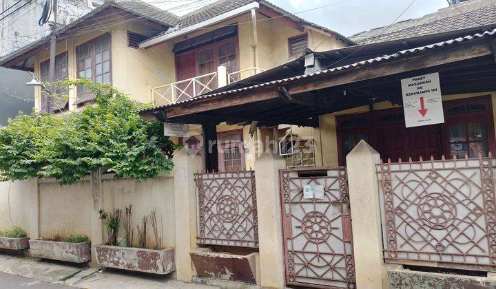 Rumah tua hitung  tanah cocok kost2an   1