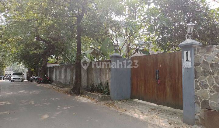 Rumah tua tanah luas cilandak lokasi strategis  2