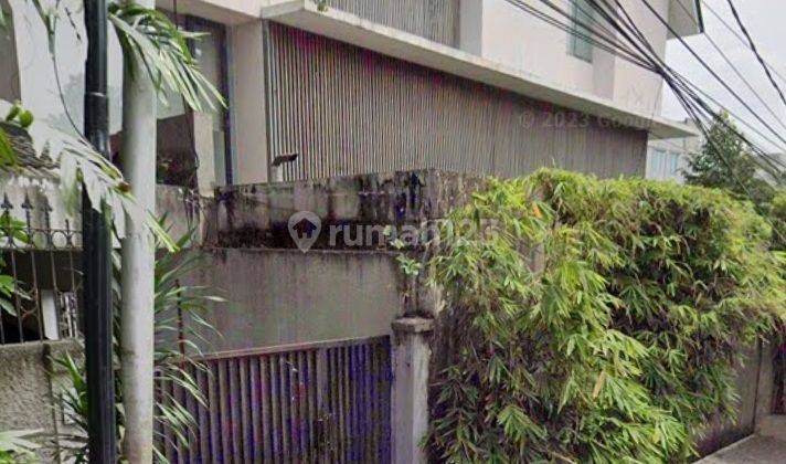 Rumah tua di komplek perumahan taman  radio dalam  2