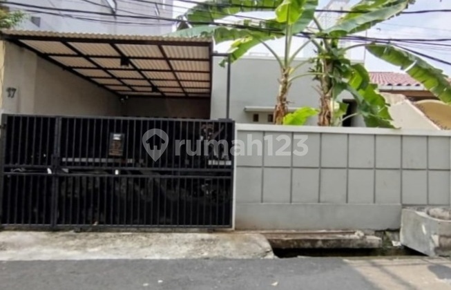 Rumah 1 Lantai Setiabudi ******** Kost2an Lokasi Strategis Rumah 1 Lantai Setiabudi ******** Kost2an Lokasi Strategis