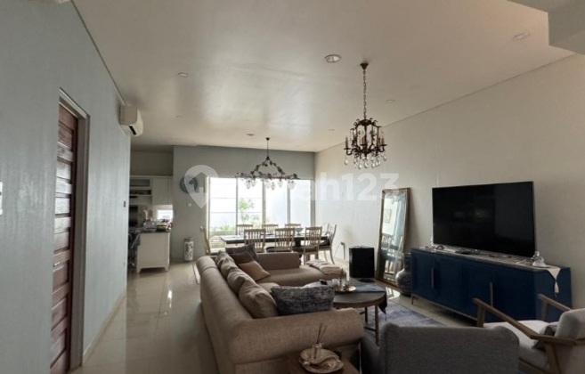 Rumah 2 Lantai Dalam Komplek Loka Indah Harga Miring 2