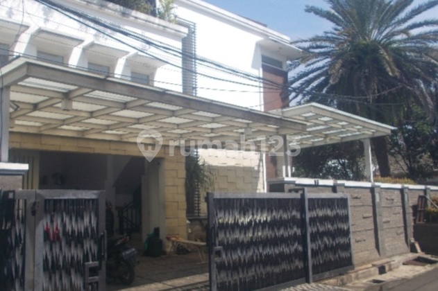 Rumah Hook Cilandak Lokasi Strstegis Harga Miring