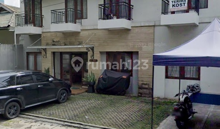 Rumah Kost2an 2lantai Kebayoran.baru Lokasi Strategis