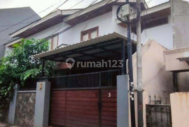 Rumah Tebet 2 Lantai Lokasi Strategis Dan Tenang 2