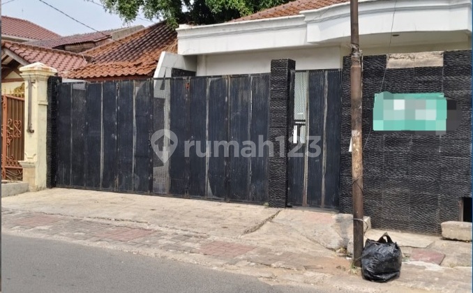Rumah Bukit Duri Lokasi Strategis Hitung Tanah
