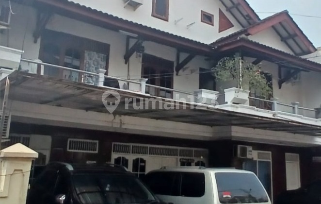 Rumah 3 Lantai Dekat Stasiun Manggarai Harga Sudah Murah 2