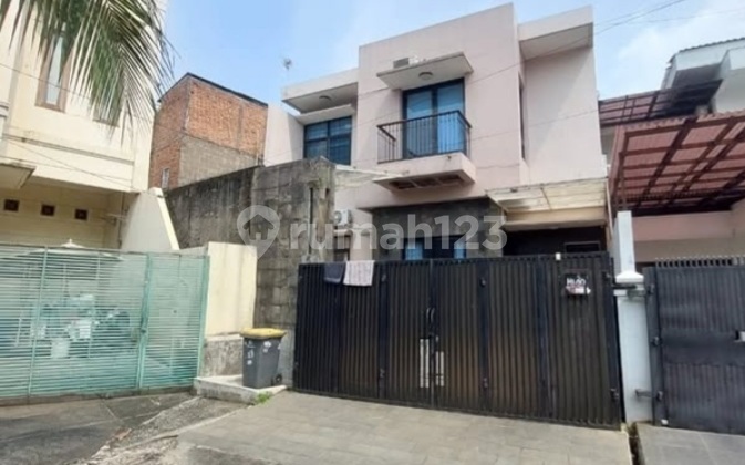 Rumah 2 Lantai Duren.tiga Dalam Komplek Tenang