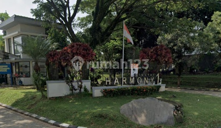 Spacious and Lush Yard Hook House in Harmoni 1 BNR 2