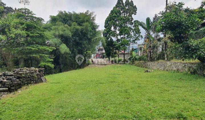 Villa pinggir jalan raya puncak cisarua desa batulayang 1