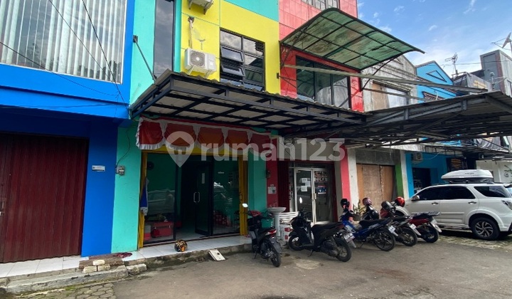 Ruko 3lt strategis di jalan raya bogor jakarta  2